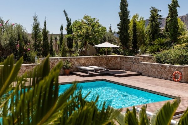 Comment louer une villa avec piscine dans le sud de la France pour vos vacances ?
